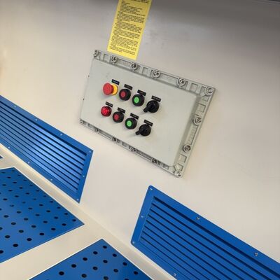 Industriële afdrijftafel met pulsjetfilter voor het ophalen van las- en slijpstof
